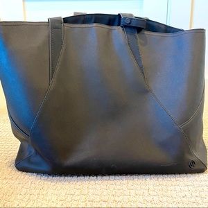 Lululemon All Day Tote, Black, Good Condition.